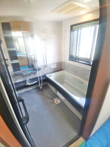 愛知県名古屋市中村区でのリノビオVへの交換工事前の状態（中村店）