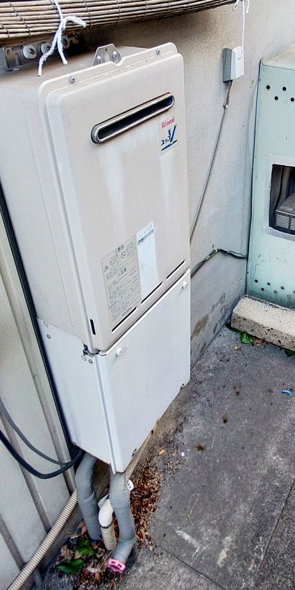 愛知県名古屋市港区でのFH-2023SAWL-1への交換工事前の状態（名古屋中央店）