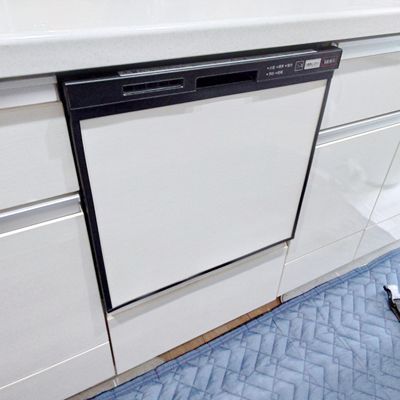 福岡県福岡市西区でのNP-45MS9Sへの交換工事前の状態（早良店）