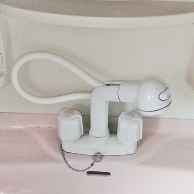 静岡県静岡市駿河区でのKF64への交換工事前の状態（静岡店）