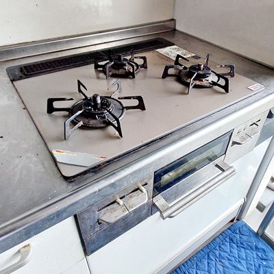 福岡県福岡市早良区でのRHS31W42J4RSTWへの交換工事前の状態（早良店）
