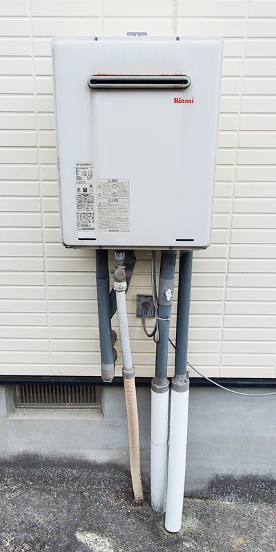 愛知県愛知郡東郷町でのRUF-E200ESAWへの交換工事前の状態（みよし店）