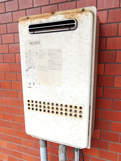 福岡県福岡市中央区でのPH-2015AWへの交換工事前の状態（早良店）