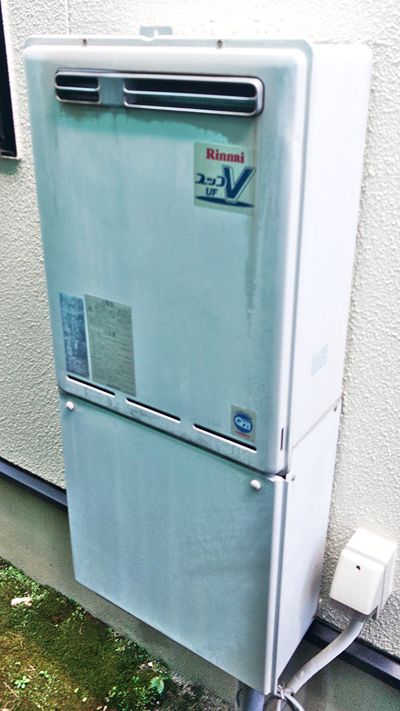 愛知県名古屋市西区でのRUF-UE240ESAWへの交換工事前の状態（名古屋西店）